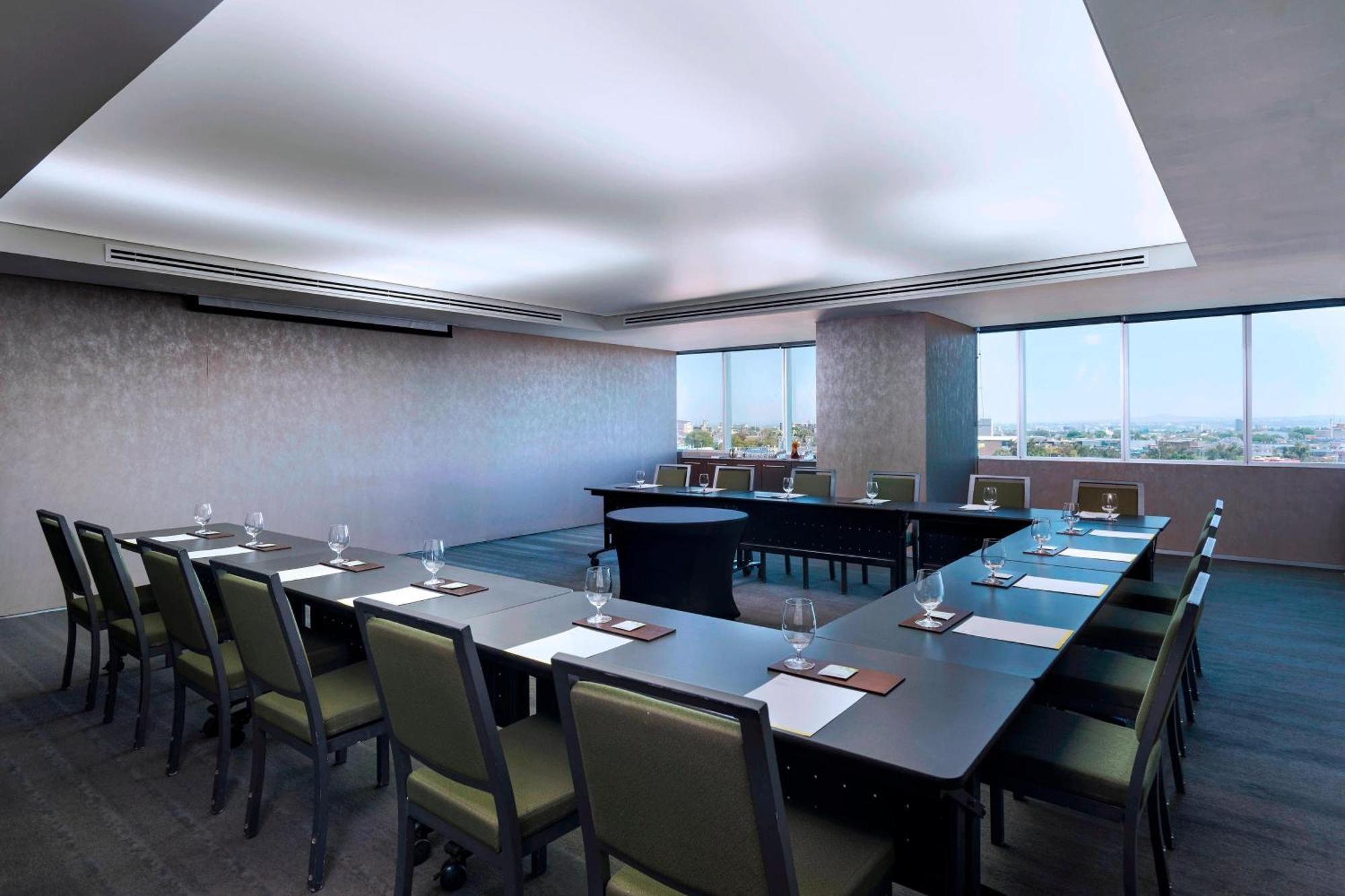 The Westin Guadalajara Hotel Екстериор снимка