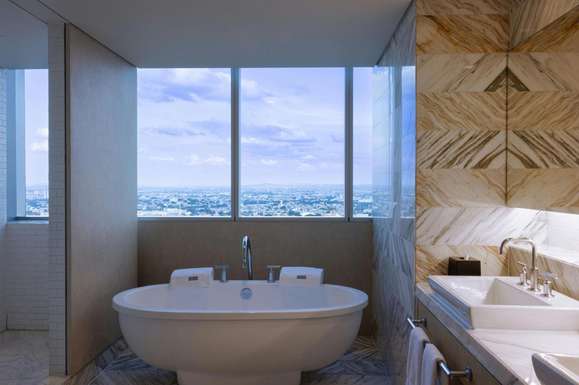 The Westin Guadalajara Hotel Екстериор снимка