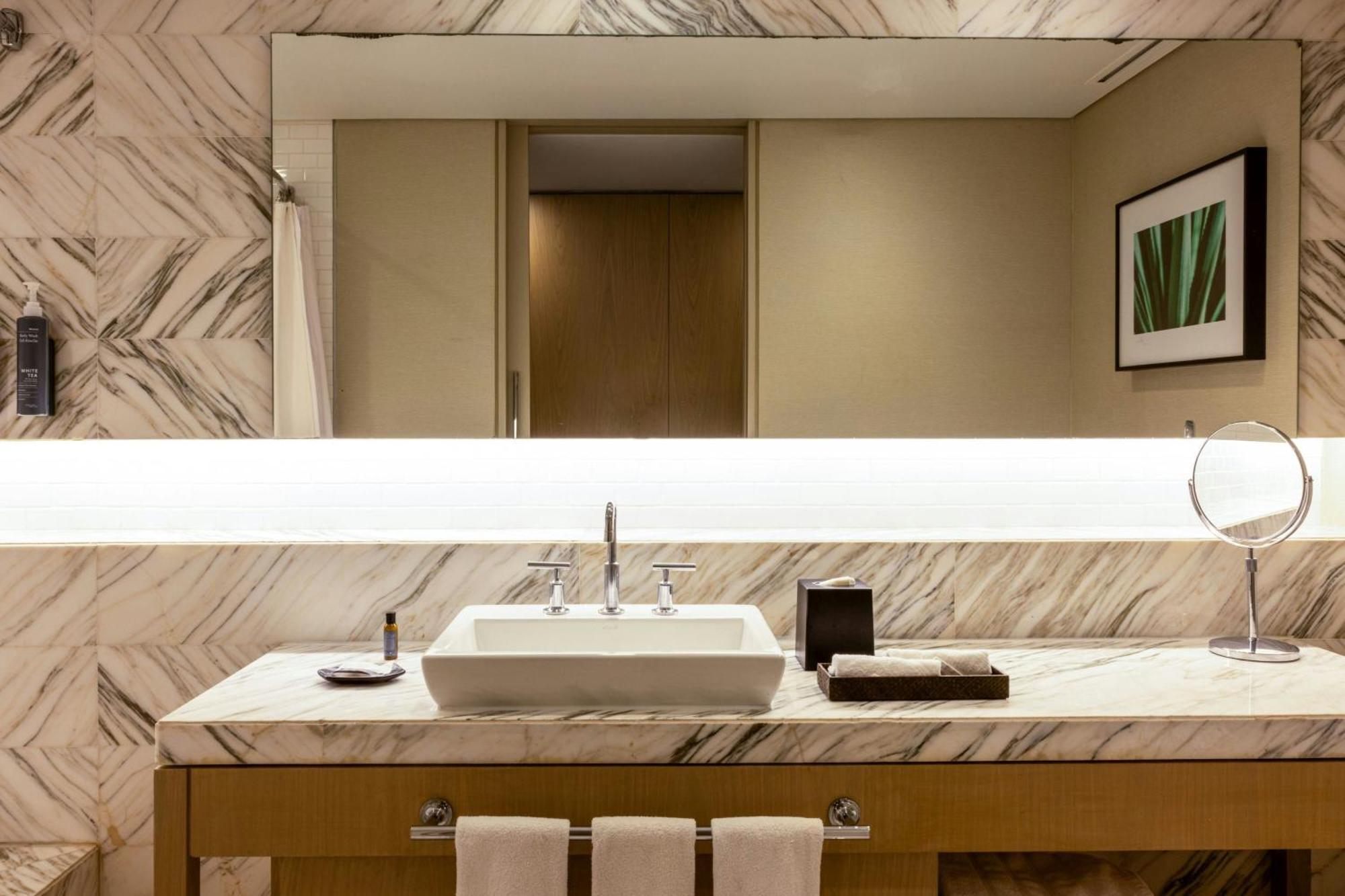 The Westin Guadalajara Hotel Екстериор снимка