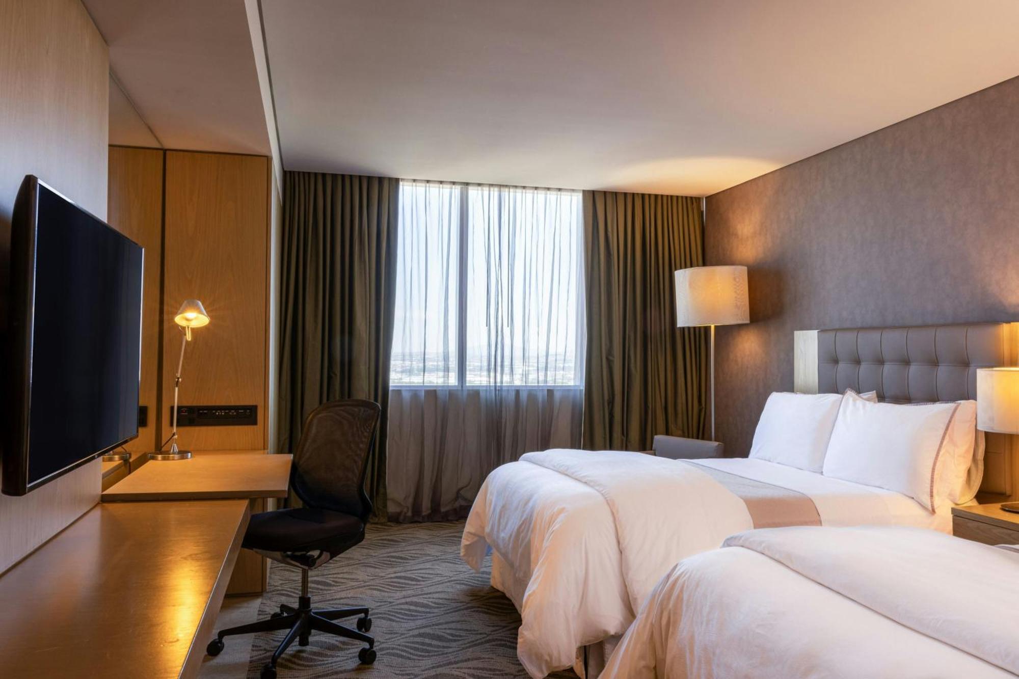 The Westin Guadalajara Hotel Екстериор снимка